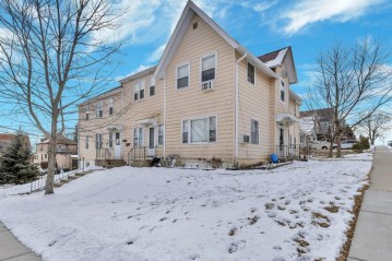 105 S 8th Ave, West Bend, WI 53095