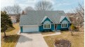 8155 S White Oak Dr Oak Creek, WI 53154 by Shorewest Realtors $415,000