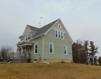 208 N Main St, Sheboygan Falls, WI 53085-2515