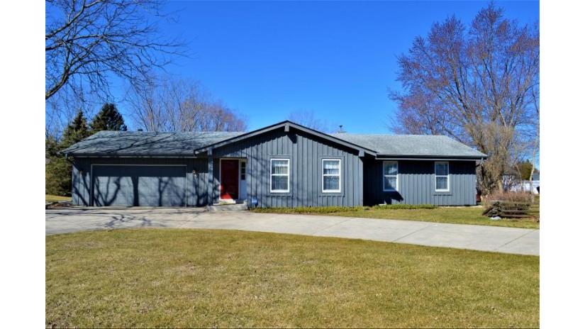 995 Greenridge Ter Brookfield, WI 53045 by Realty Executives Integrity~Brookfield $325,000