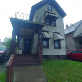 1205 N 25th St, Milwaukee, WI 53205-2427