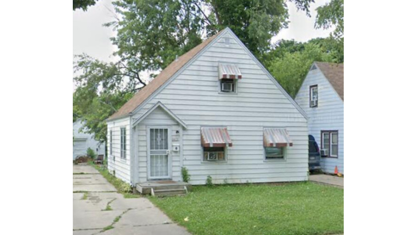 4873 N 26th St Milwaukee, WI 53209 by Dream Realty LLC $70,000