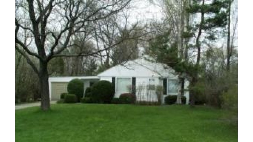 4808 Shirley Ave Mount Pleasant, WI 53406 by First Weber Inc- Racine $153,000