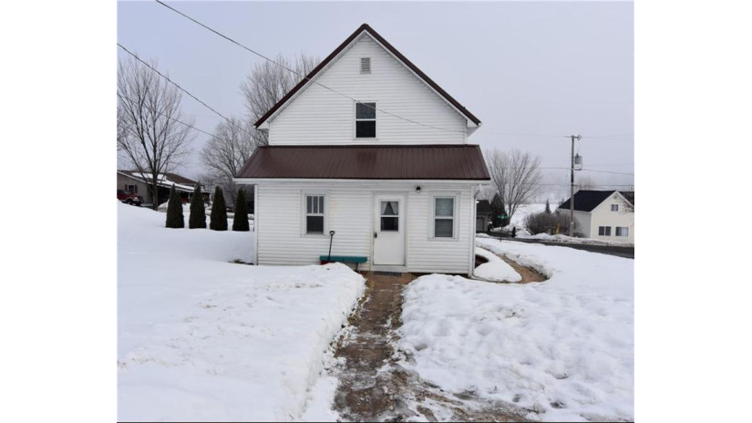 718 Lake Avenue Ladysmith, WI 54848 by Real Estate Solutions $115,000