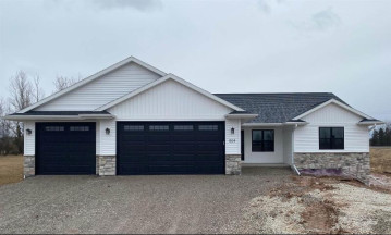 804 Morning Star Lane, Denmark, WI 54208