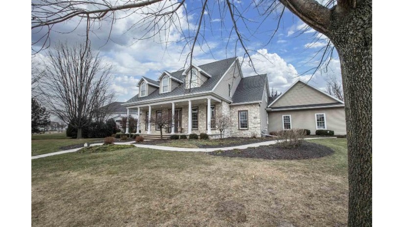 700 E Crossing Meadows Lane Appleton, WI 54913 by First Weber, Inc. $745,000