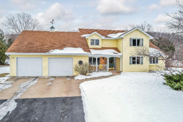 W4887 Spring Hill Drive, Sherwood, WI 54169