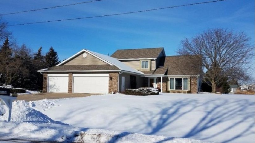 3314 Meadowbrook Road Algoma, WI 54904 by Listwithfreedom.com $449,500