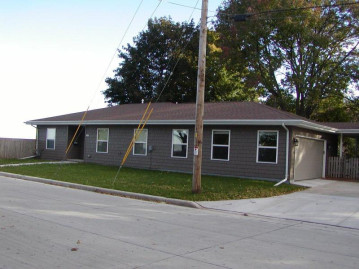 1389 Ceape Avenue, Oshkosh, WI 54901-5480