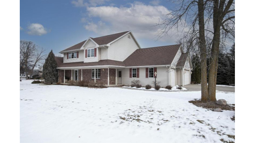 940 Keller Park Drive Grand Chute, WI 54914 by Century 21 Affiliated $359,000