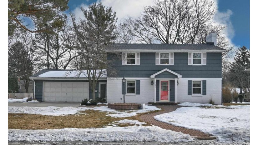 1685 Macarthur Street Allouez, WI 54301 by Kos Realty Group $309,900