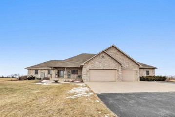 6650 Ledgetop Drive, Wrightstown, WI 54126