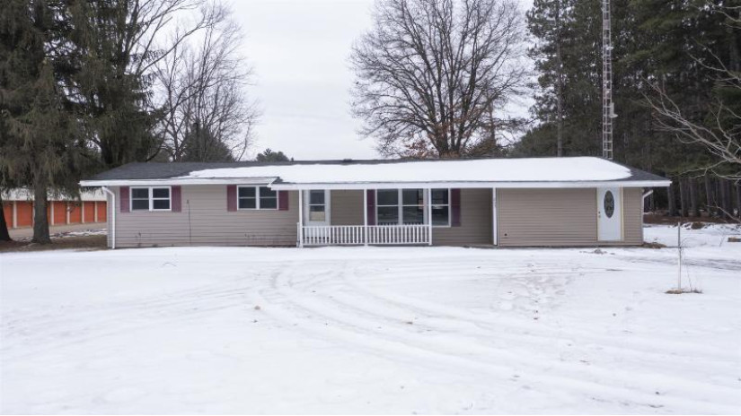 843 W Bannerman Avenue Redgranite, WI 54970 by First Weber, Inc. $149,900