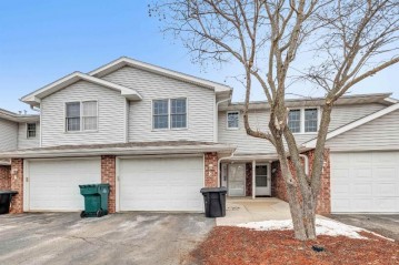 2527 Telluride Trail H, Howard, WI 54313-3912