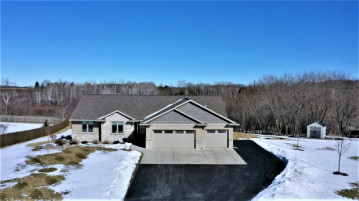 430 Falcon Circle, Chase, WI 54162