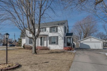 1120 Hyland Avenue, Little Chute, WI 54130