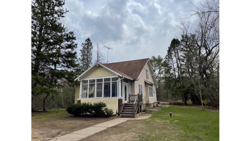 14235 County Road W Mountain, WI 54149 by Signature Realty, Inc. $149,900