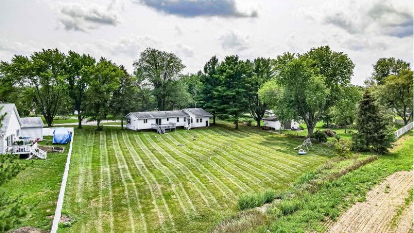 7062 Frenchtown Rd Montrose, WI 53508 by Spencer Real Estate Group $255,000