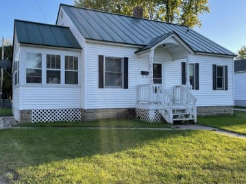 468 West Ave, Mauston, WI 53948