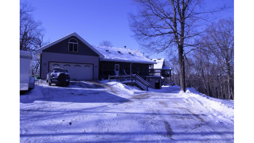 8602 Whispering Bluffs Ln Waterloo, WI 53806 by Tim Slack Auction & Realty, Llc-Lancaster $395,000