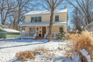 614 Clear Spring Ct, Monona, WI 53716