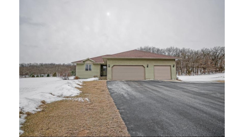 W3273 Buffalo Hills Rd Buffalo, WI 53954 by Big Block Midwest $380,000