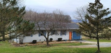 28791 Rustic Village Ln, Buena Vista, WI 53581