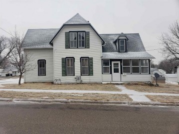 308 E Cherry St, Lancaster, WI 53813-1713