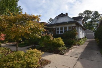 1433 Spaight St, Madison, WI 53703