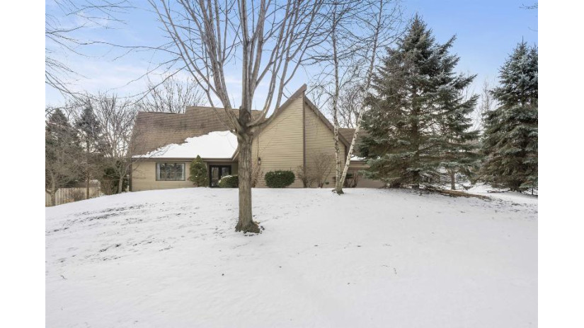 5855 Tree Line Dr Fitchburg, WI 53711 by Mhb Real Estate $699,000