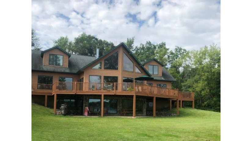 222 Grouse Dr New Haven, WI 53920 by Century 21 Affiliated $649,000