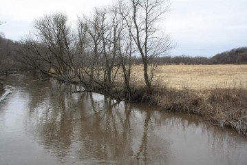 82.5 +/- AC Ferndale Rd, Willow Springs, WI 53565