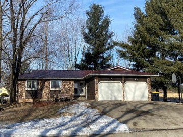 626 Hayward Ave, Tomah, WI 54660