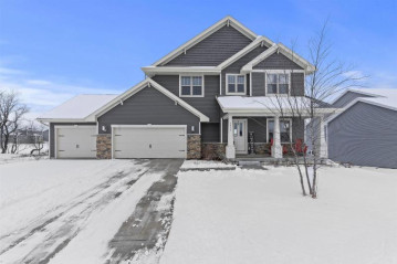 4046 Taunton Rd, Windsor, WI 53598