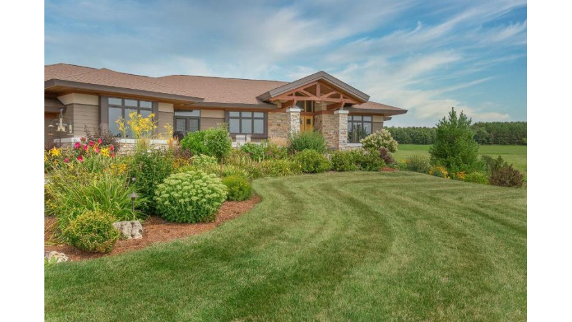 1236 Fritz Rd Montrose, WI 53593 by Stark Company, Realtors $3,990,000