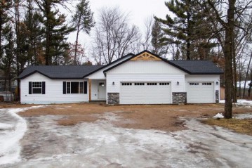 2620 Chippewa Drive, Plover, WI 54467