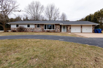 1588 Sherwood Drive, Custer, WI 54423