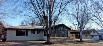 100 West Draper Street, Loyal, WI 54446