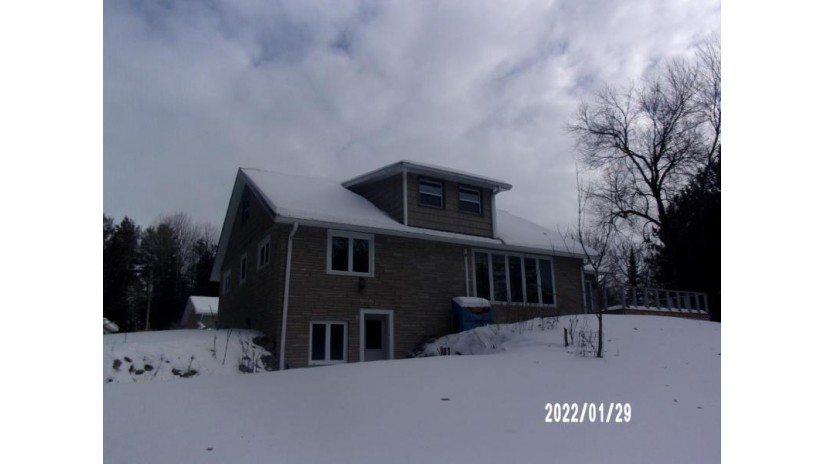 4111 North Dr Rhinelander, WI 54501 by Re/Max Invest, Llc $499,900