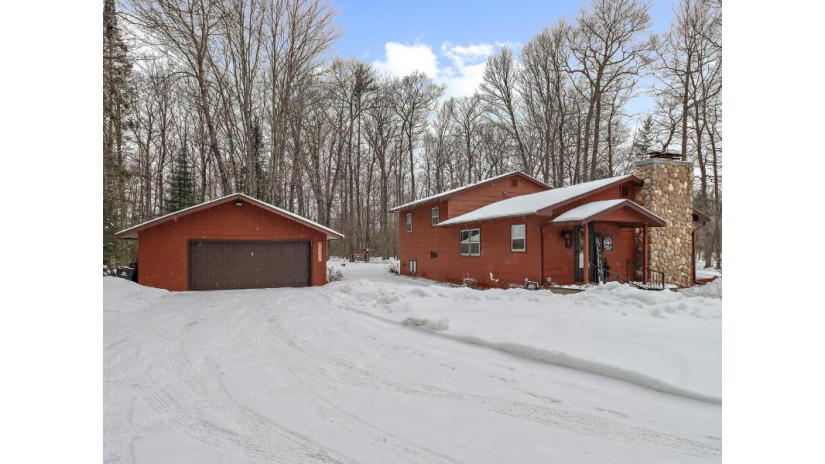 8206 Glencoe Dr Woodruff, WI 54548 by Re/Max Property Pros $199,000