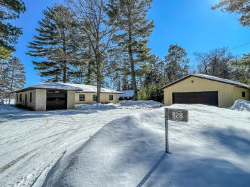 828 Cedar St, Minocqua, WI 54548