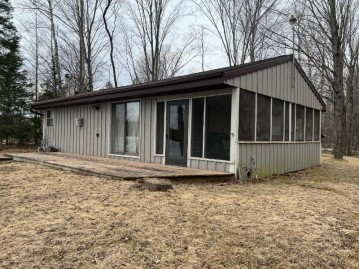 17587 Bass Point Ln, Townsend, WI 54175