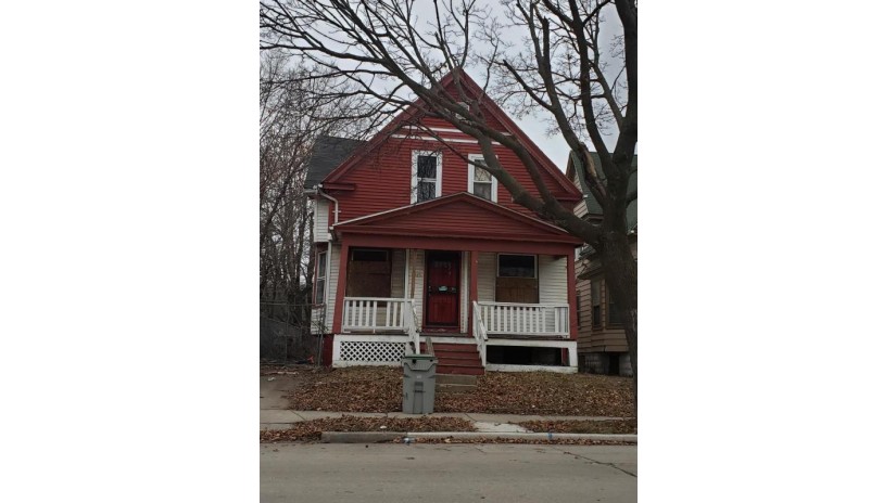 3047 N 12th St Milwaukee, WI 53206 by Homestead Realty, Inc $3,750