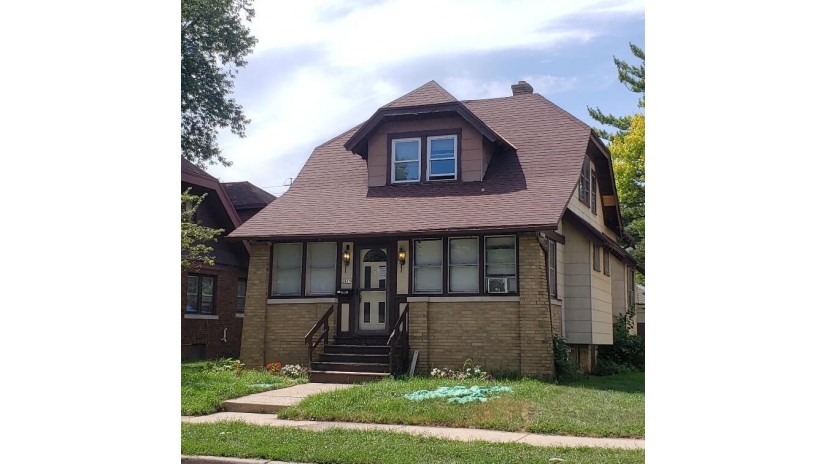 2815 N 51st St UPPER Milwaukee, WI 53210 by Ogden & Company, Inc. $87,500
