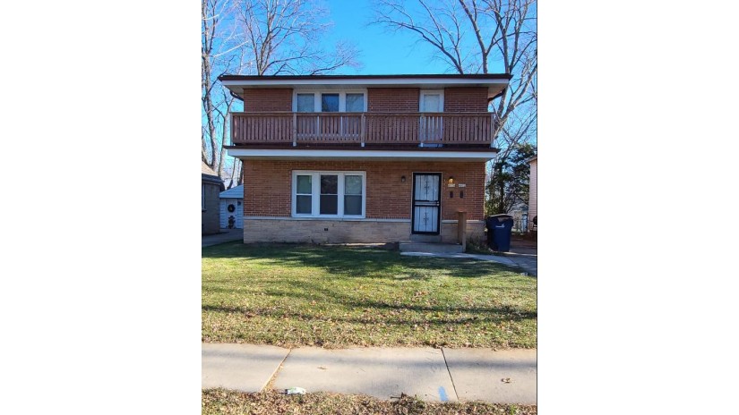 4972 N 55th St Milwaukee, WI 53218 by Root River Realty $154,900