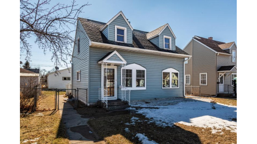 2218 Denton St La Crosse, WI 54601 by eXp Realty LLC $224,900