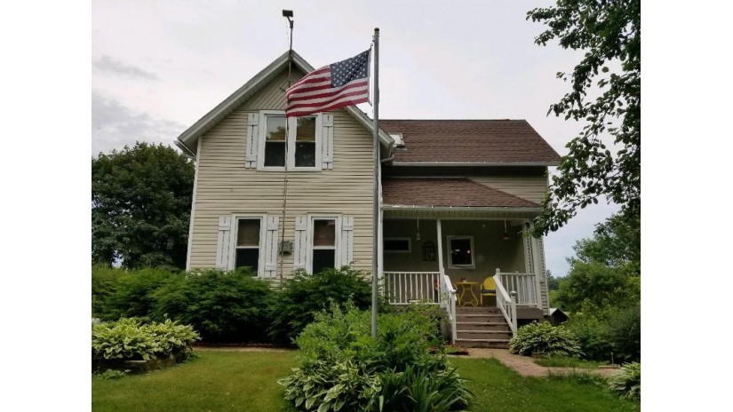 3315 Highway H Rd Manitowoc Rapids, WI 54230 by Heritage Real Estate $229,900