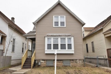 1731 N 23rd St, Milwaukee, WI 53205-1525