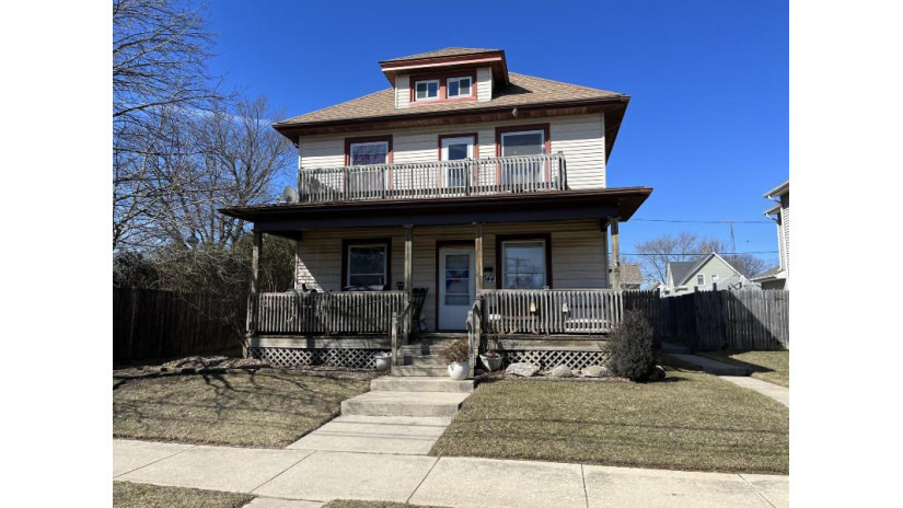 1344 West Blvd Racine, WI 53405 by RE/MAX Newport $160,000