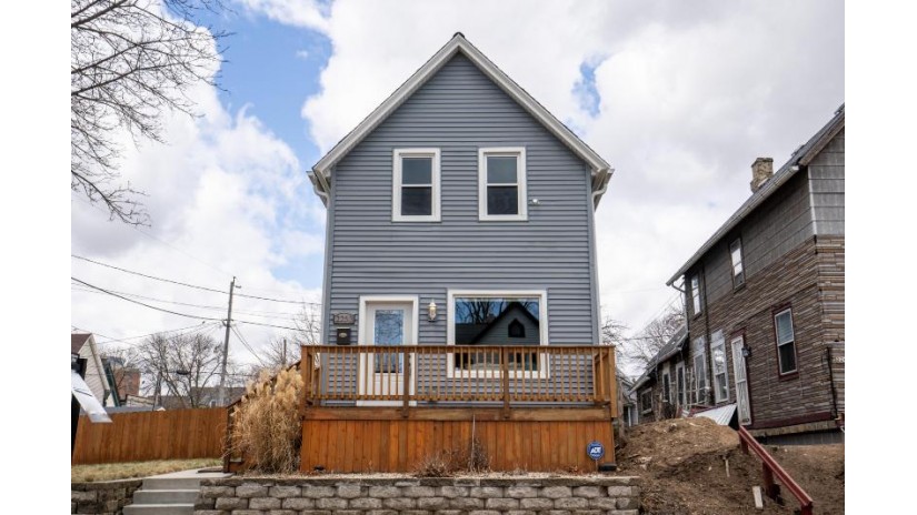 2253 S Winchester St Milwaukee, WI 53207 by Compass RE WI-Tosa $399,900